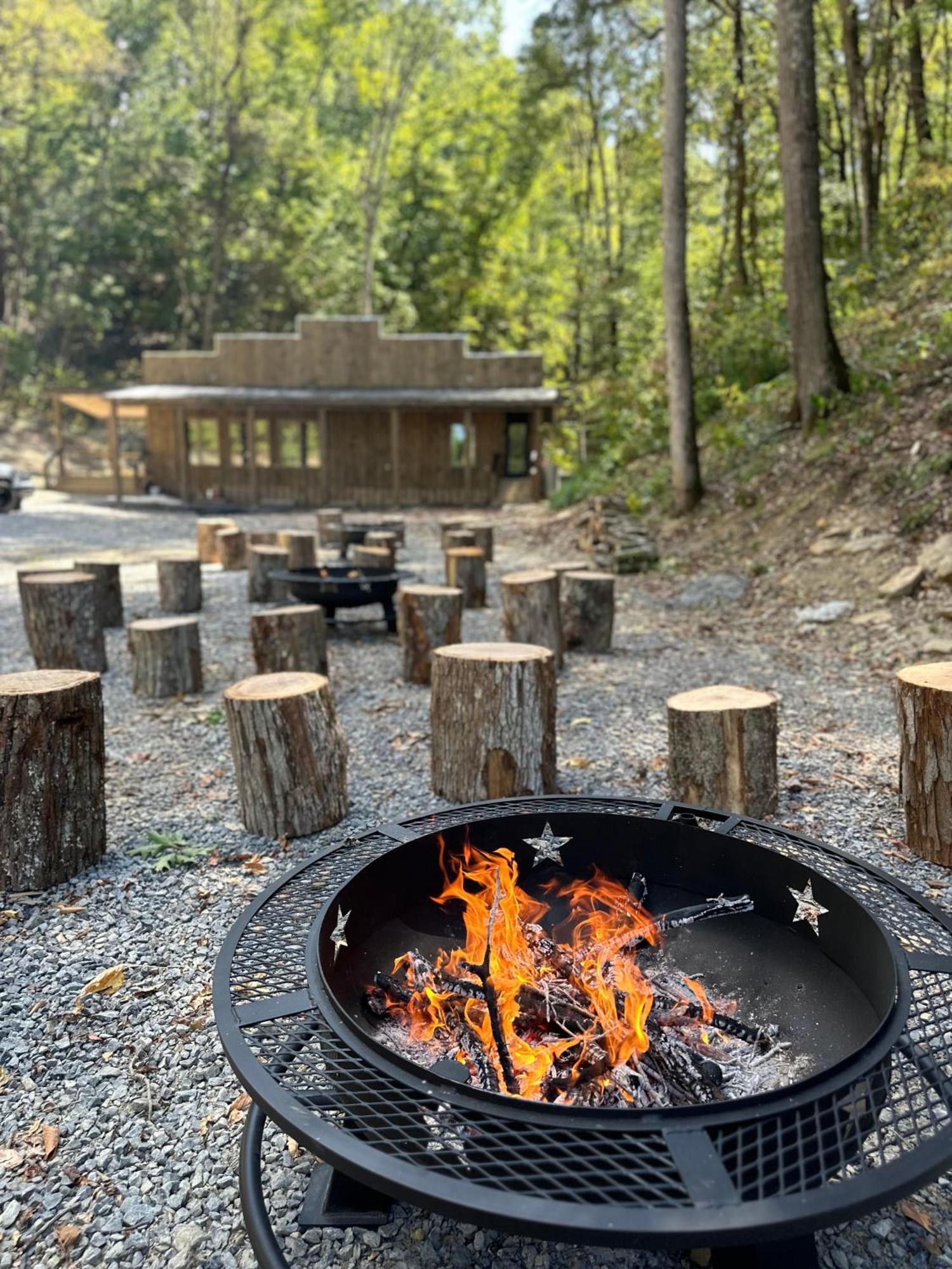 Cozy Cove Retreat W Lake View Hot Tub Firepit Dandridge Ngoại thất bức ảnh